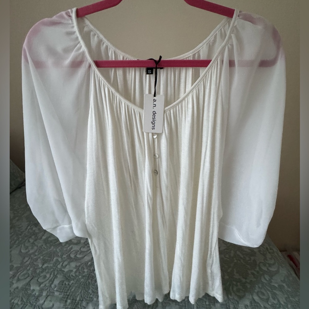 a.n. designs off White Sheer sleeve swing babydoll top NWT SZ S